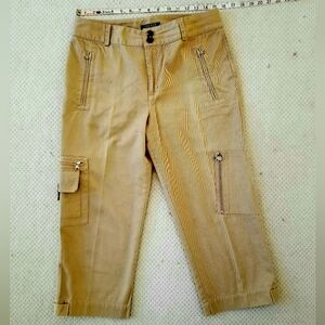 NWOT Lauren Ralph Tan Color Lauren Cargo Pant. Size 8